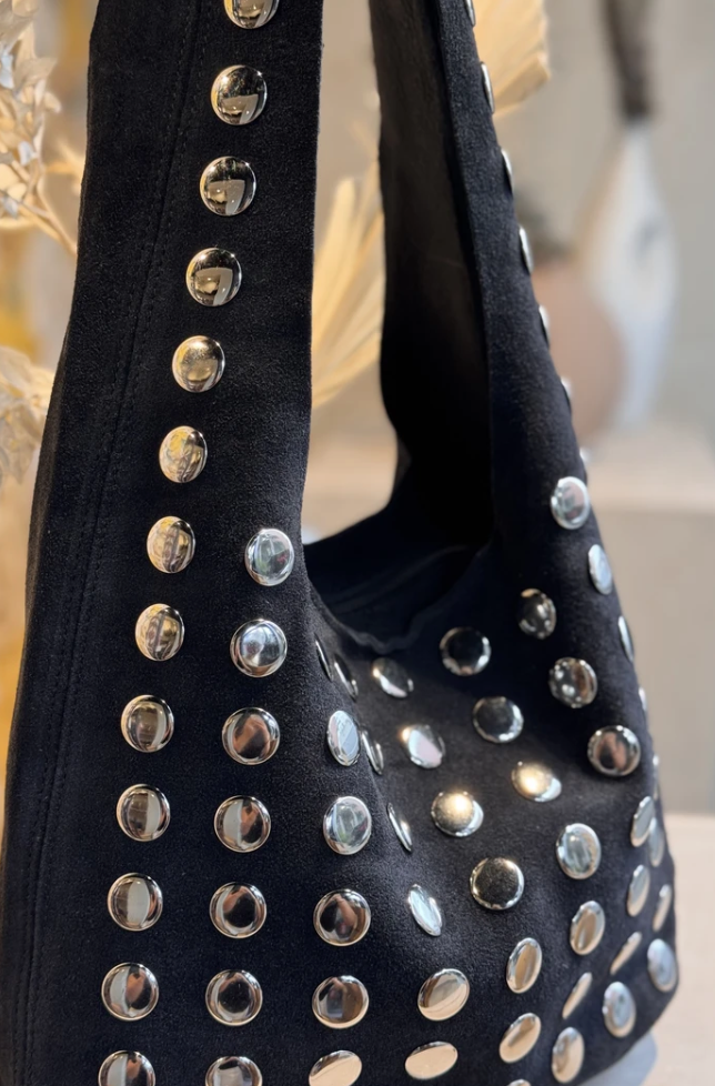 Sac cuir – Fini suédé & clous