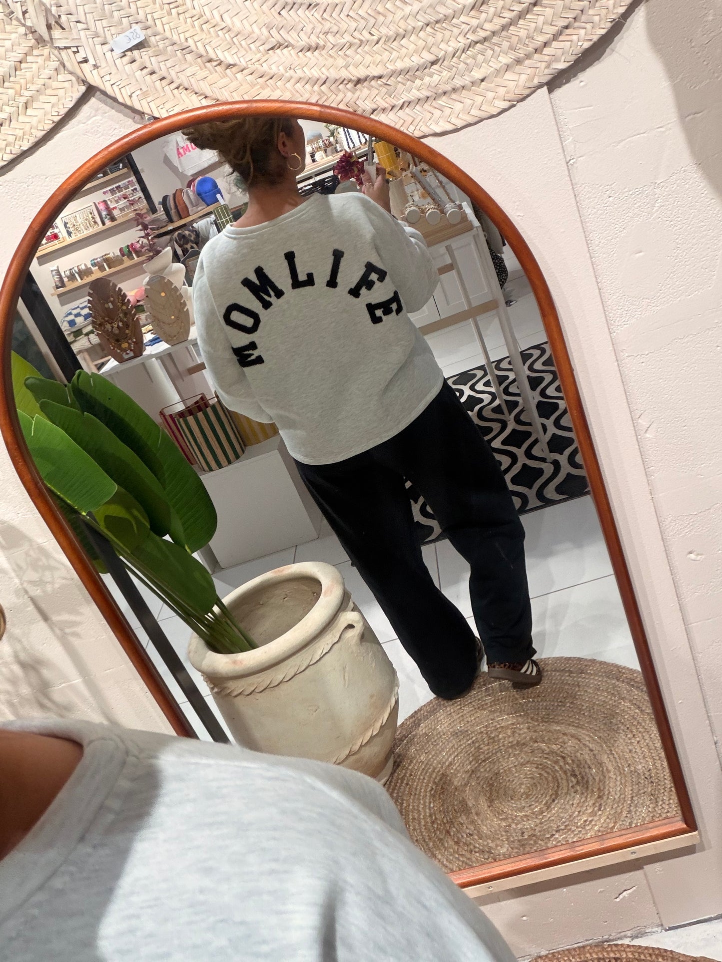 đź–¤ PULL MOMLIFE Noir