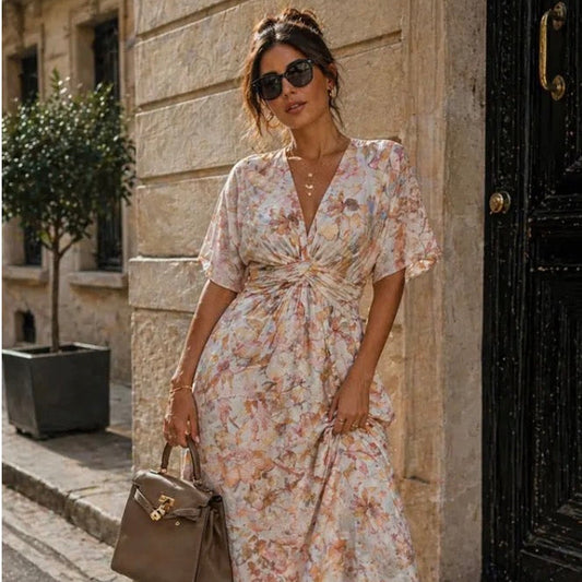 Robe longue fluide imprimée avec taille froncée