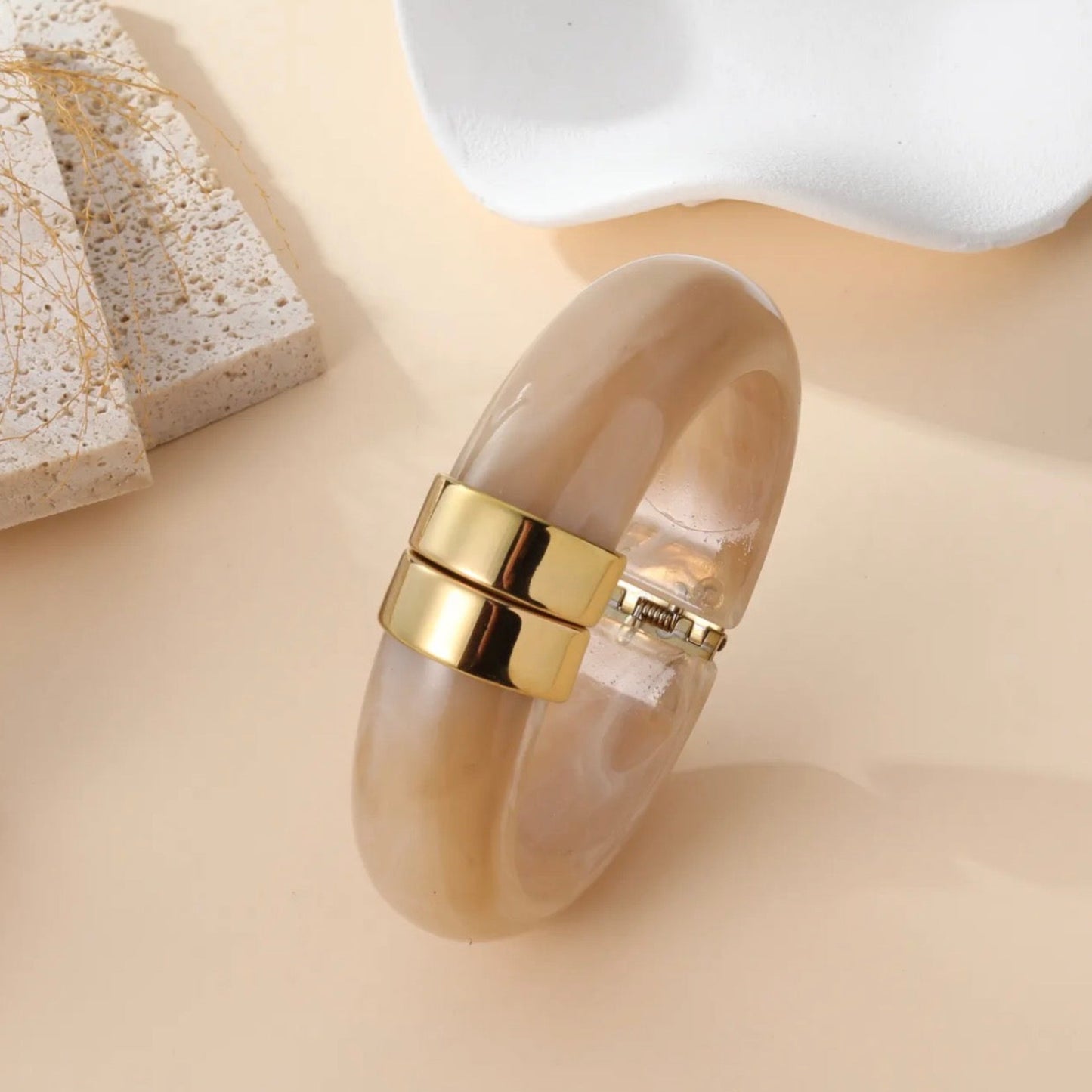 🤎 Bracelet Jonc Taupe Élégance – Acier Inoxydable Doré