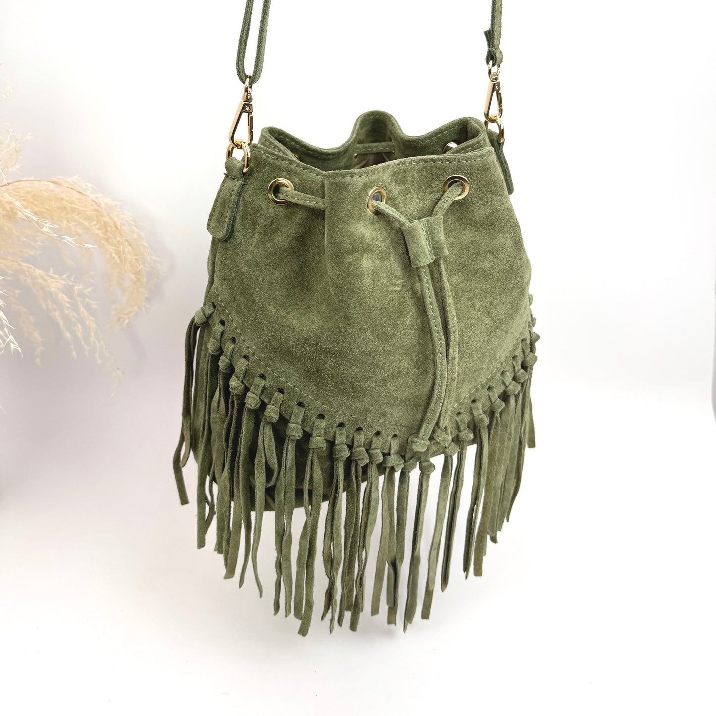 Sac seau en daim à franges Vert Sauge – Fabrication italienne