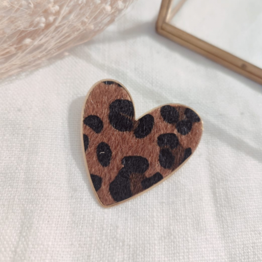 BROCHE COEUR LEOPARD DOREE