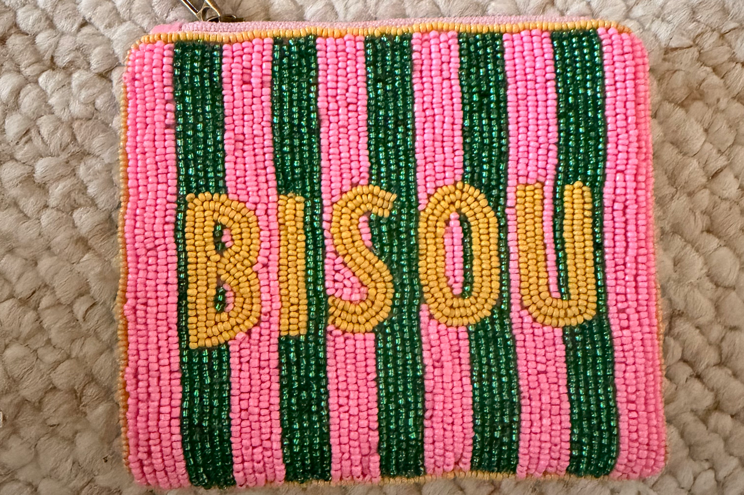 👛 Porte-monnaie brodé « BISOU » – Rose