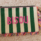 👜 Pochette brodée « BISOU » – Fabriquée en Inde