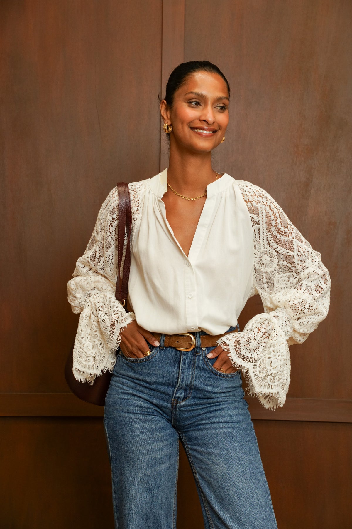 Blouse écrue à manches en dentelle