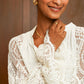 Blouse écrue à manches en dentelle